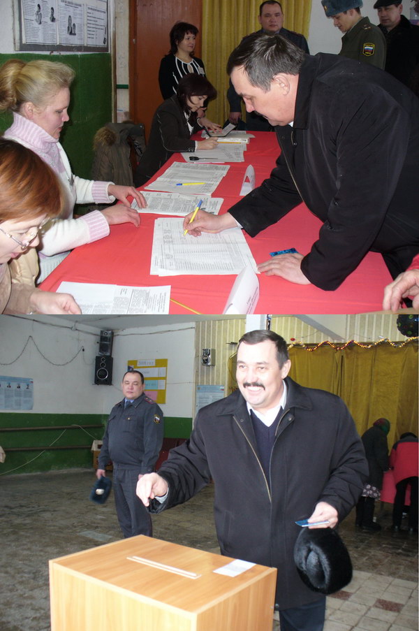 12:54 Глава Шумерлинского района В.А.Мурашкин принял участие в голосовании по выборам Президента РФ