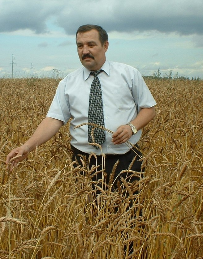 Сегодня главе Шумерлинского района Владимиру Мурашкину - 50!