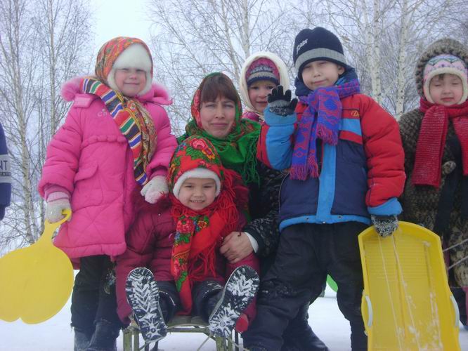 Пришла в гости к ребятишкам сама Масленица