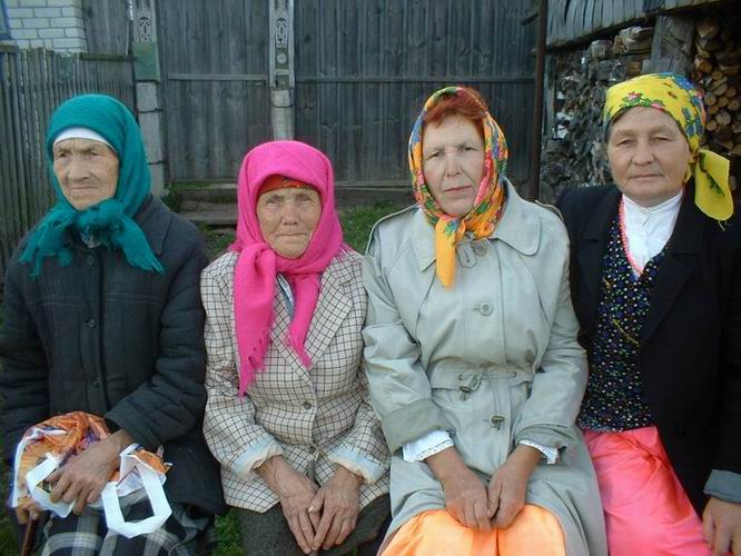 Администрация Шумерлинского района  поздравляет с Днем пожилых людей!