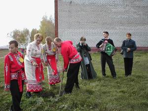 На 50 берез стало больше в аллее ветеранов в с.Туваны, благодаря участникам конкурса «Семья Года»