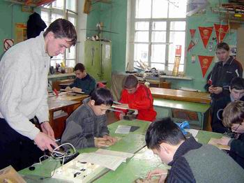 В Ядринском районном Доме детского творчества прошел День науки, техники и творчества