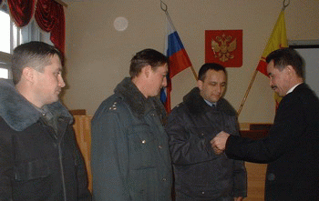 Участковые инспектора рады новогоднему сюрпризу