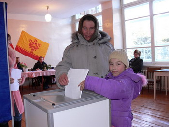 16:02 На 16 часов по Ядринскому району проголосовало 60,44 % избирателей