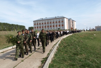 Во всех школах Ядринского района проходят митинги, посвященные 64 –ой годовщине в ВОв