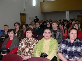 14:46 Министр культуры Чувашии Роза Лизакова приняла участие в совещании по итогам работы учреждений культуры Ядринского района за 2010 год