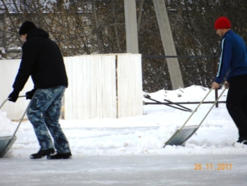 08:48 В ФСК «Присурье» г. Ядрин завершаются работы по обустройству хоккейной коробки