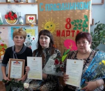 Накануне Международного женского дня социальные работники Ядринского района отмечены за многолетний добросовестный труд
