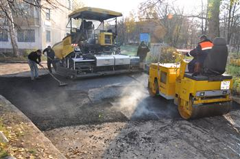 В Новочебоксарске завершается ремонт внутридворовых территорий