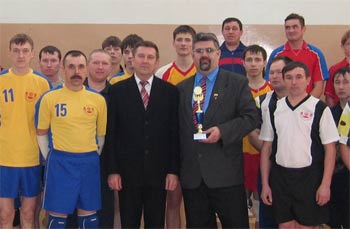 15:04_ Визит в Яльчикский район депутата Государственного Совета Чувашской Республики О.Н.Викторова