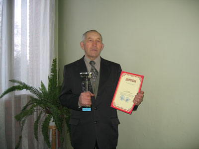 15:47_ Лучшим вручены заслуженные награды