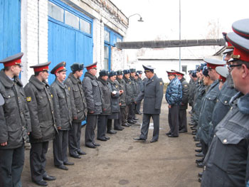 09:52_ Прошел строевой смотр личного состава РОВД