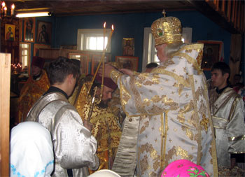 09:42_ Митрополит Чувашский и Чебоксарский Варнава посетил Яльчикский район.