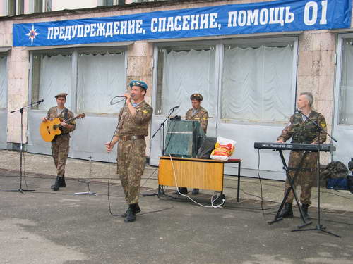 17.47 Победитель международного фестиваля фронтовой песни "Победа" не остался в стороне