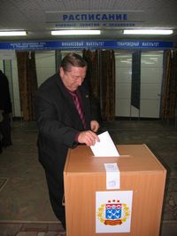 15:01 Главный федеральный инспектор по Чувашии стал участником голосования