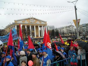 10:22 В Чебоксарах Первомай встретили праздничным шествием