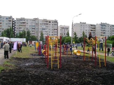 15:37 Открытие нового современного стадиона около школы № 48 послужит началу доброй традиции