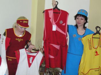16:55 Мастерами чебоксарского ателье к XXIII Кубку мира по спортивной ходьбе изготовлена форменная одежда для работников торговли