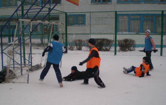 14:43 Соревнования по мини-футболу в рамках комплексной спартакиады среди дворовых команд города Чебоксары набирают обороты