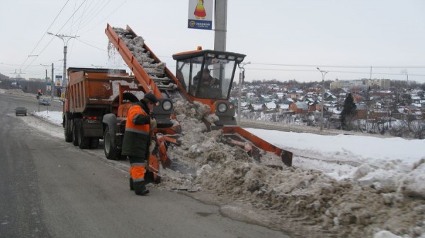 Снег - тоннами