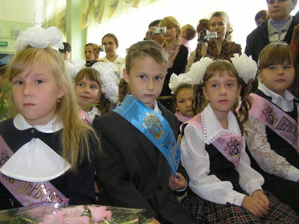 В школах Новочебоксарска прозвенел первый звонок