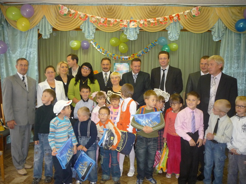 16:07 В Новочебоксарске прошел первый этап благотворительной акции "Подарок к школе"