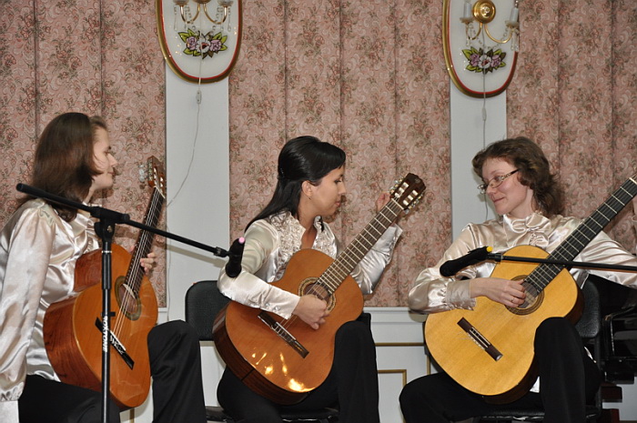 16:47 В Новочебоксарской школе искусств состоялась презентация проекта «Гитара многоликая»