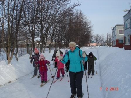 Юные спортсмены готовятся к "Лыжня России - 2013"
