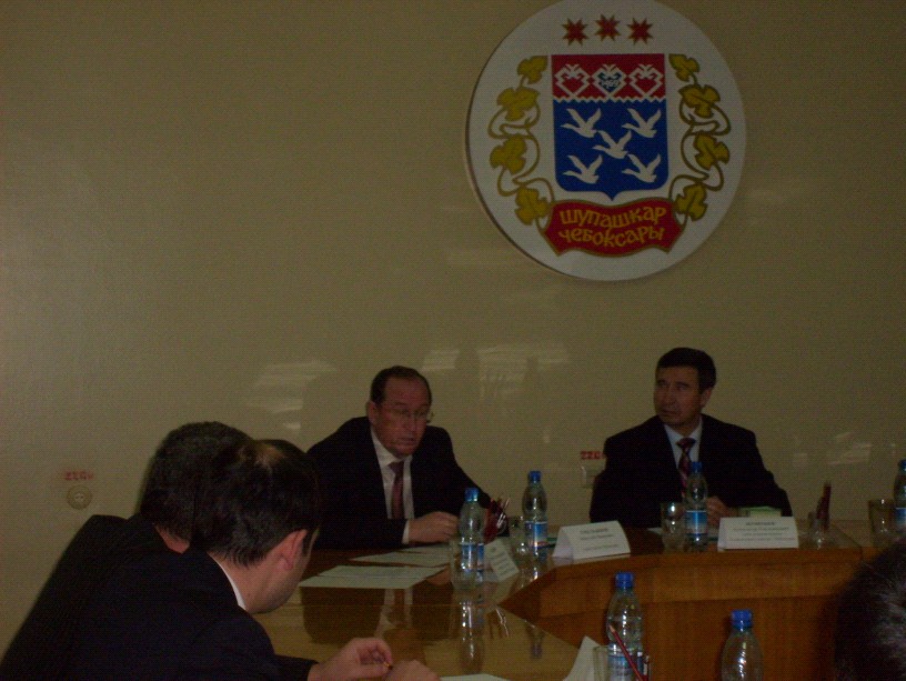 17:30 Глава города Чебоксары встретился с председателями ТОС Калининского района