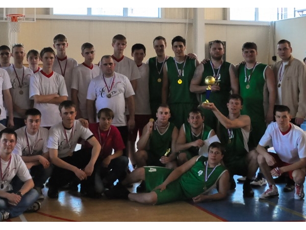 _В Алатыре прошел первый открытый турнир по баскетболу среди молодежных команд «Кубок четырёх»