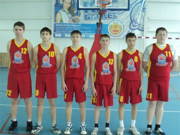 Баскетболисты Алатырского района посвятили свои соревнования предстоящему празднику Победы