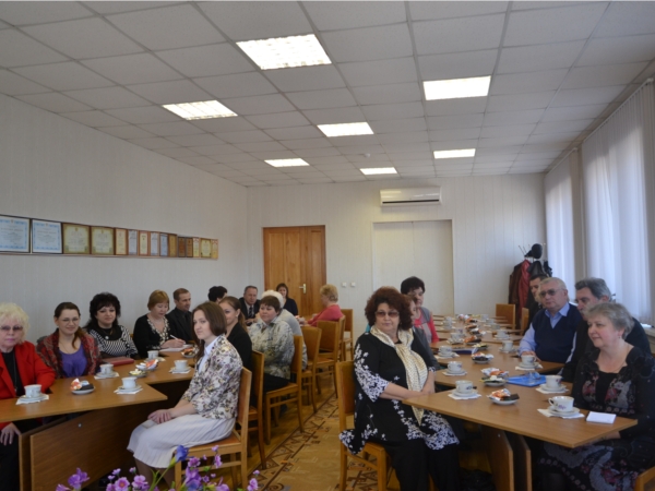 _Глава администрации города Алатыря встретился с руководителями местных отделений политических партий, общественных организаций