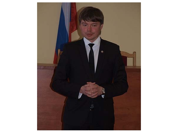 Начальник управления молодежной политики Минобразования Чувашии Алексей Львов встретился с молодежью района