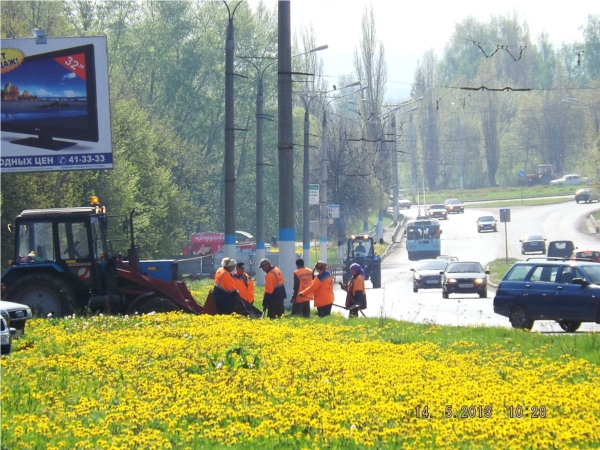 Ремонтные работы ОАО&quot;Чувашавтодор&quot; на городской автодороге по улице Советская в Новочебоксарске