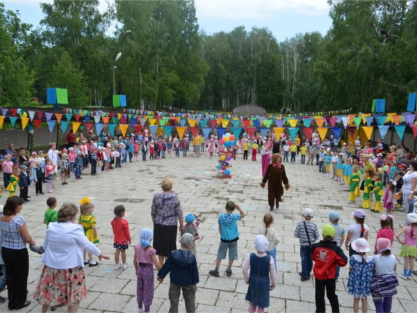 В рамках Международного дня защиты детей в Шумерле прошел детский праздник