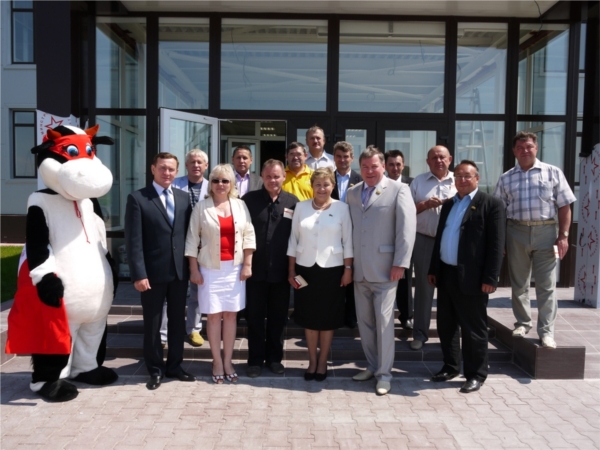 Депутаты Государственного Совета посетили новый завод по переработке молока в г. Ядрин