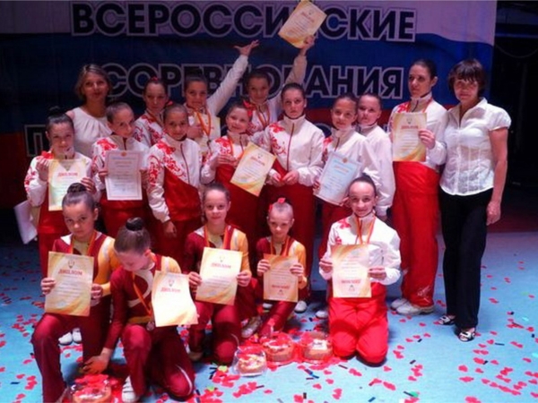 Шумерлинские спортсмены вновь порадовали медалями с Всероссийских соревнований по фитнес-аэробике