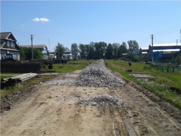 Начаты ремонтные работы автодороги по улицам Молодежная и Полевая д.Карабай-Шемурша