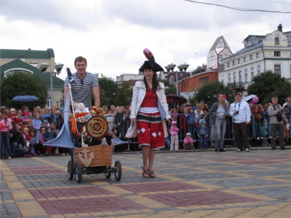 Ко Дню города Чебоксары: фестиваль семейного творчества «Аистенок»