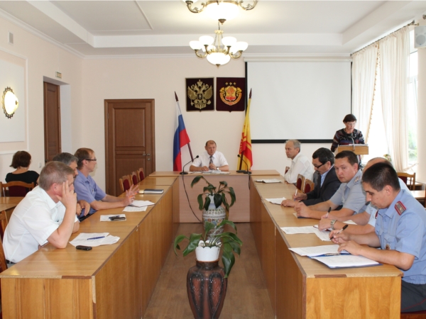 Состоялось очередное заседание комиссии по профилактике правонарушений в Урмарском районе