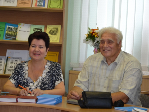 Порадовала всех очередная встреча с писателем, поэтом, Почётным гражданином города Алатыря Г.А. Матюшиным