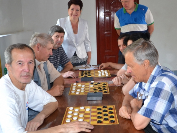 _г.Алатырь: выявили сильнейших игроков турниры по шахматам и шашкам