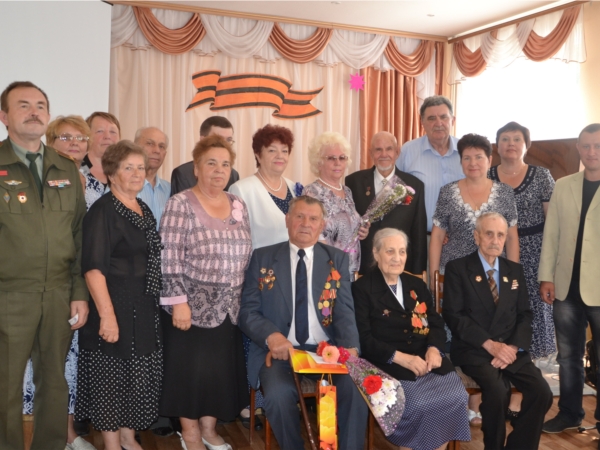 В Алатыре поздравили участников Курской битвы