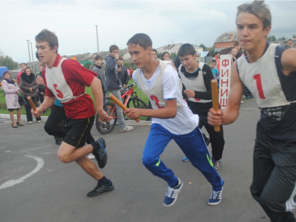 В Шемуршинском районе состоялась легкоатлетическая эстафета на призы районной газеты «Шăмăршă хыпарĕ»