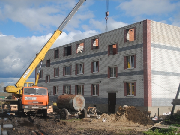 В Шемуршинском районе продолжается строительство многоквартирного дома по программе переселения граждан из ветхого жилищного фонда