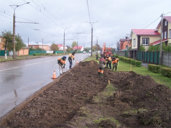 Идут работы по благоустройству остановок общественного транспорта