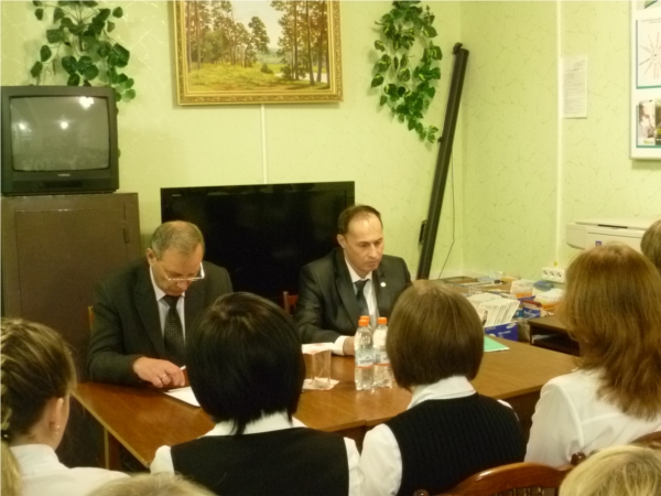 Руководитель Госслужбы занятости Чувашии С.П. Димитриев с рабочим визитом посетил Алатырский район