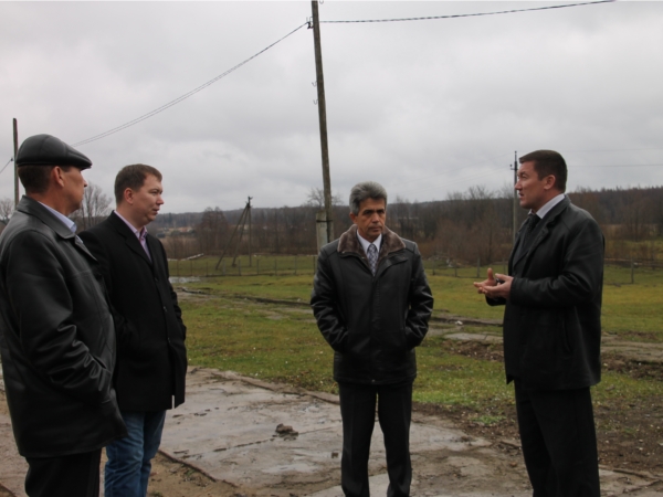 Заместитель министра сельского хозяйства Чувашской Республики Эдуард Александров посетил КФХ Евгения Карасева.