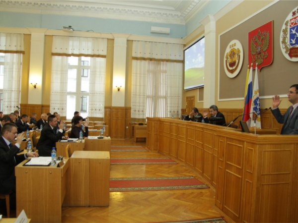 На 33-м заседании Чебоксарского городского Собрания депутатов принято 17 решений
