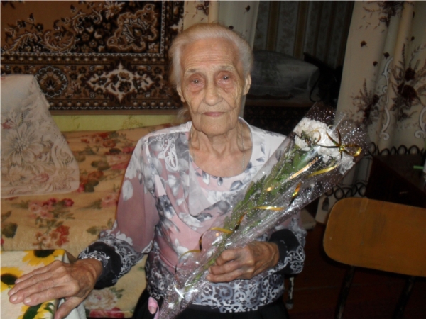 90-летний юбилей отметила одна из старейших жительниц города Алатыря